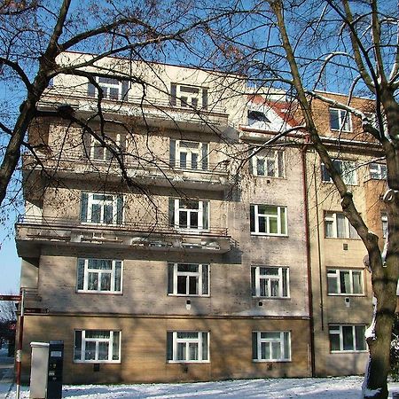Penzion Rafael Poděbrady Екстериор снимка